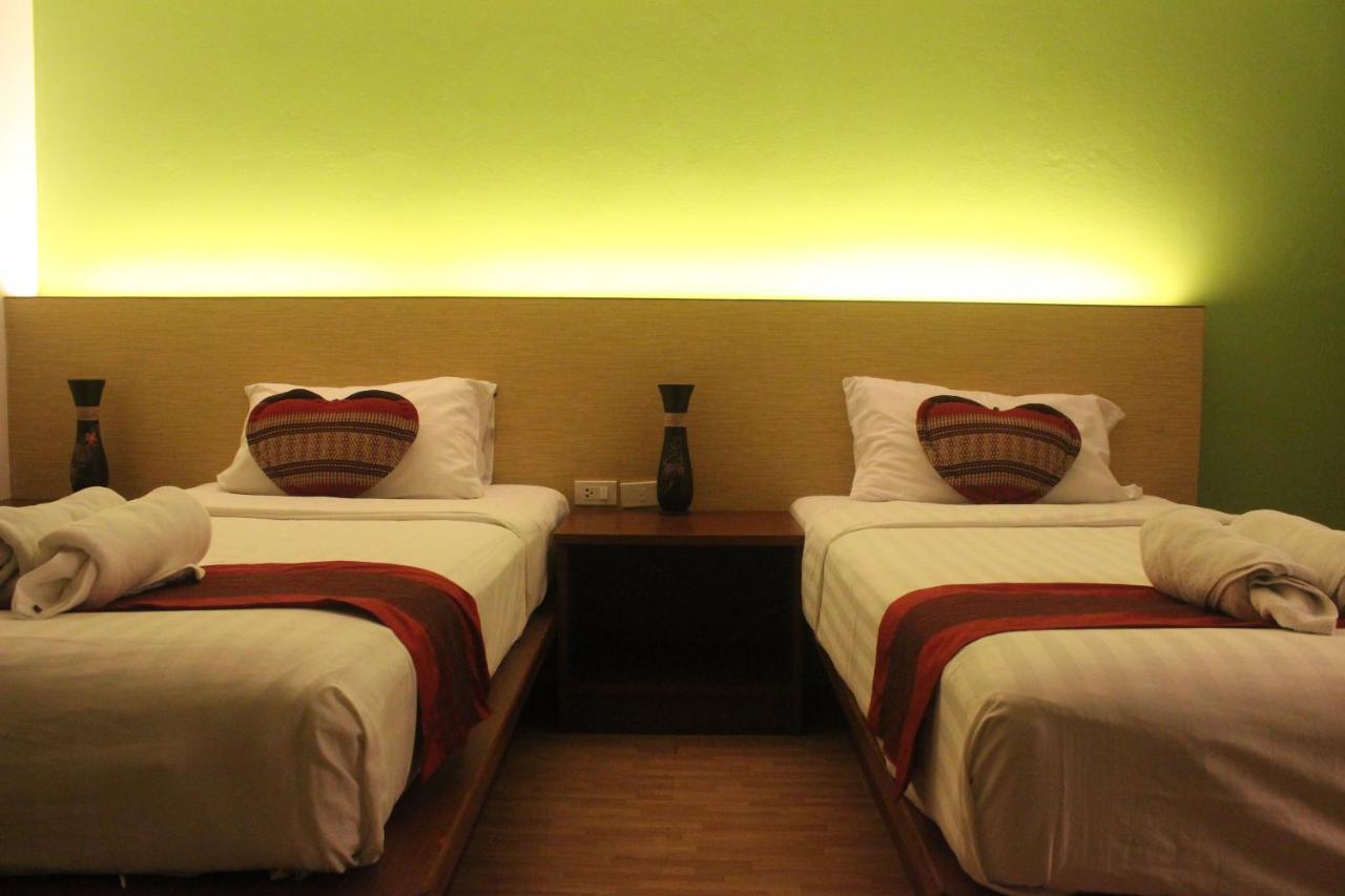 Freedom Kata Hotel Bagian luar foto